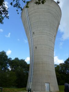 Chateau d'eau 4 piliers